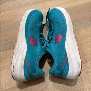 Topo Athletic Women Phantom 3 Teal Pink Running Shoes